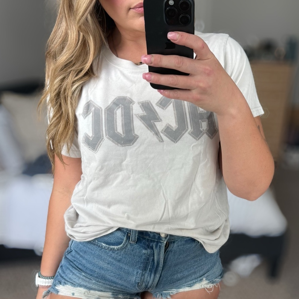 Abercrombie & Fitch AC/DC Cream Tee - Picture 5 of 6